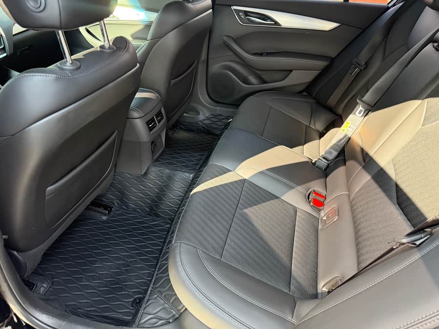 Cadillac CT5 2022, фото 31