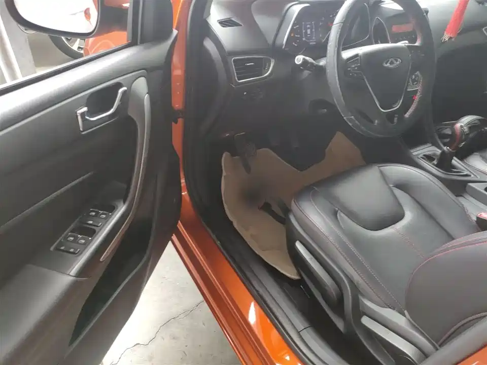 Chery Arrizo 5