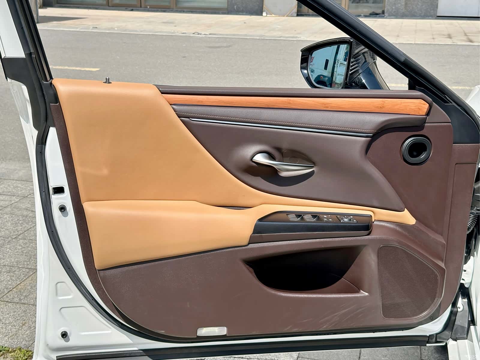 Lexus ES, 2020 10
