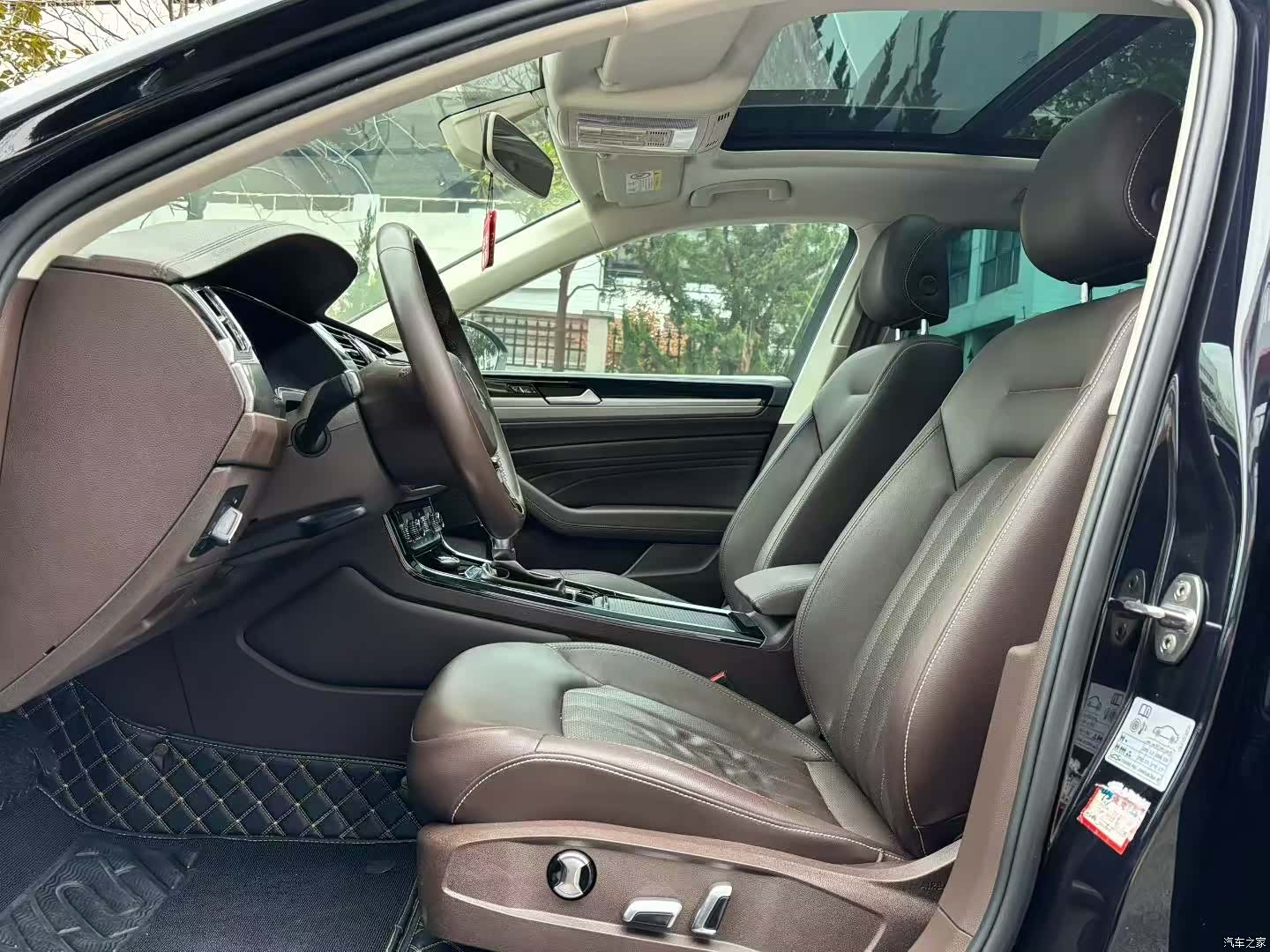 Volkswagen Phideon, 2022 4