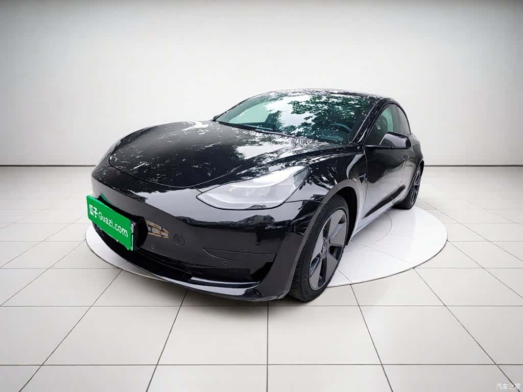 Tesla Model 3, 2022 1
