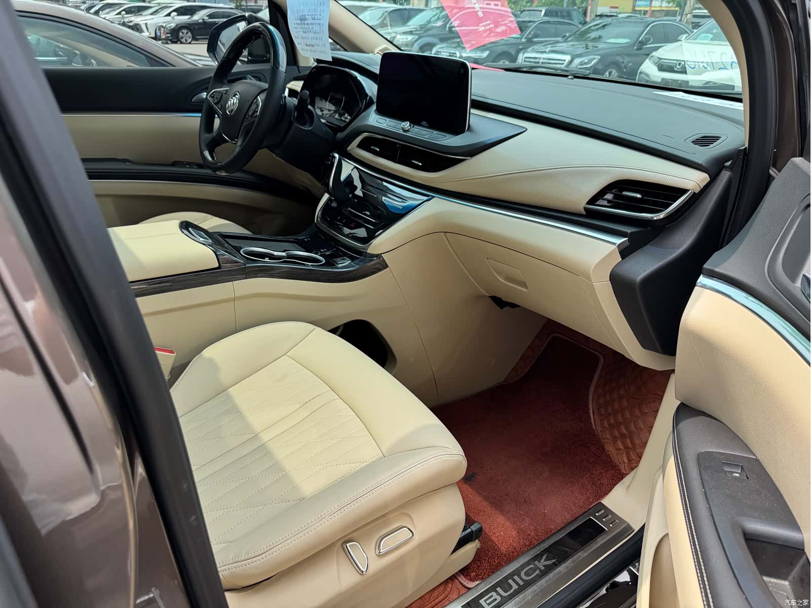 Buick GL8, 2025 13