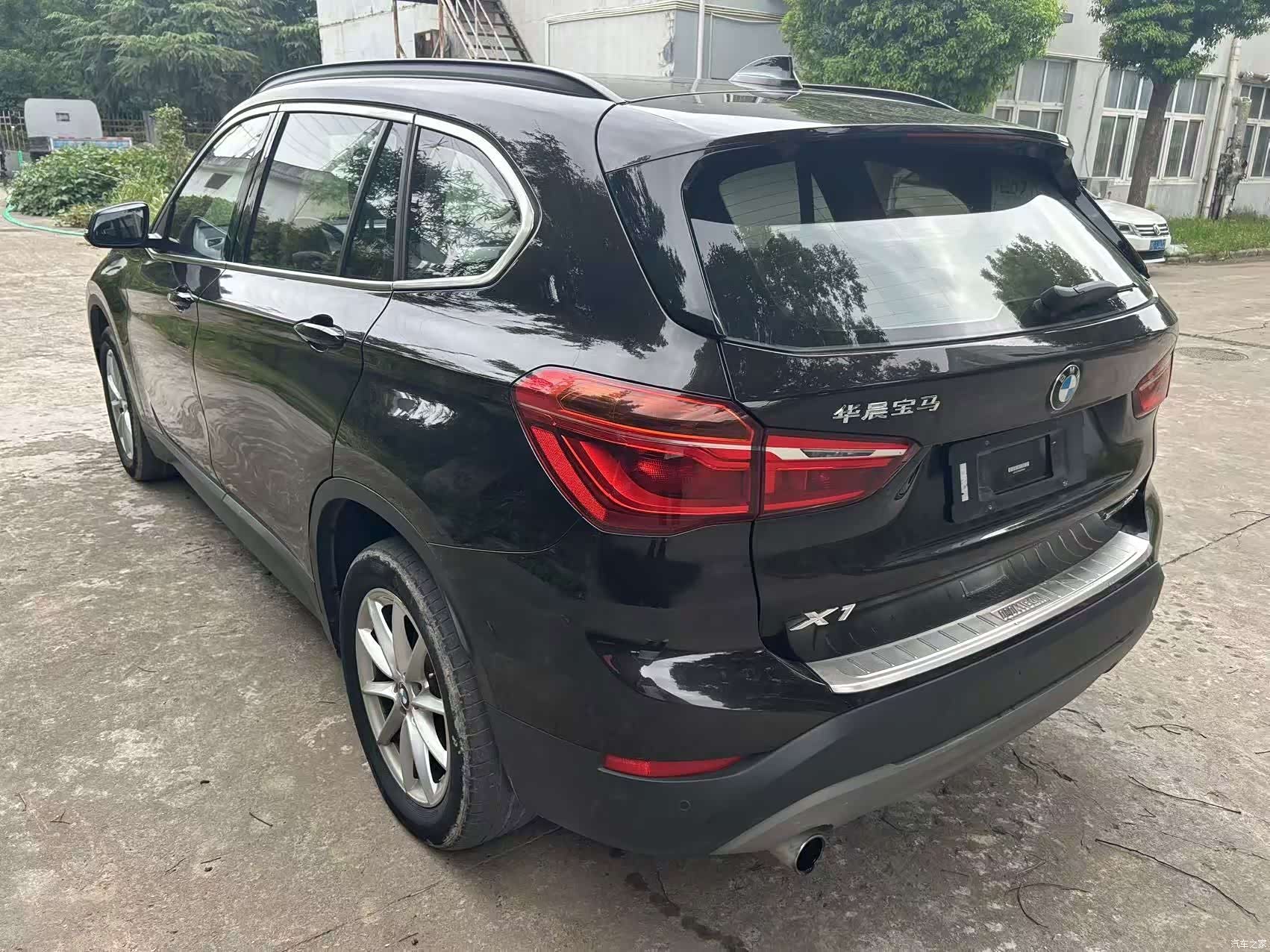 BMW X1, 2019 все фото