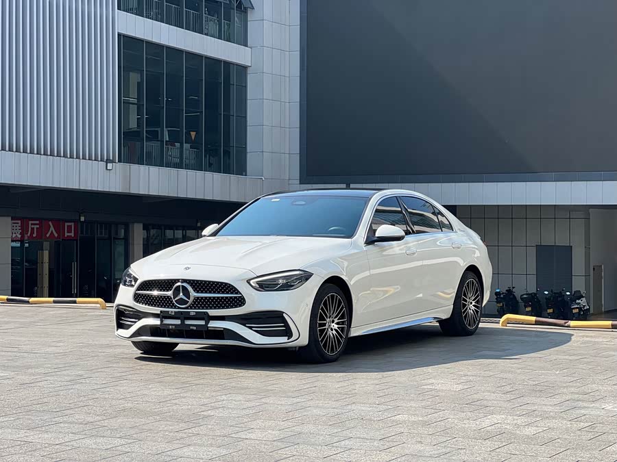 Mercedes-Benz C-Class 2023, фото 1
