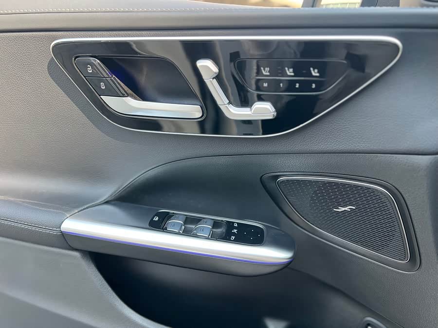 Mercedes-Benz C-Class 2023, фото 11