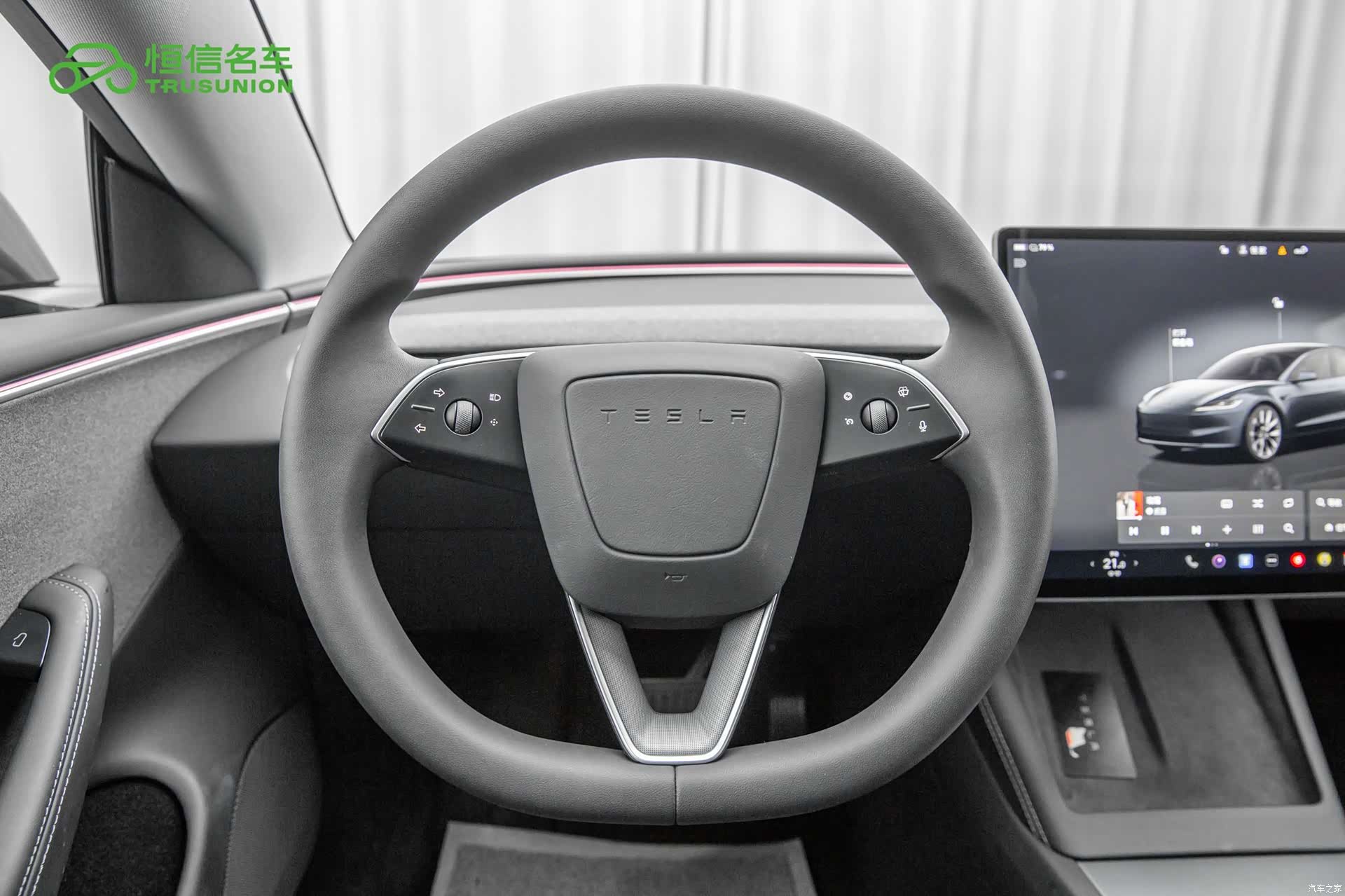 Tesla Model 3, 2024 17