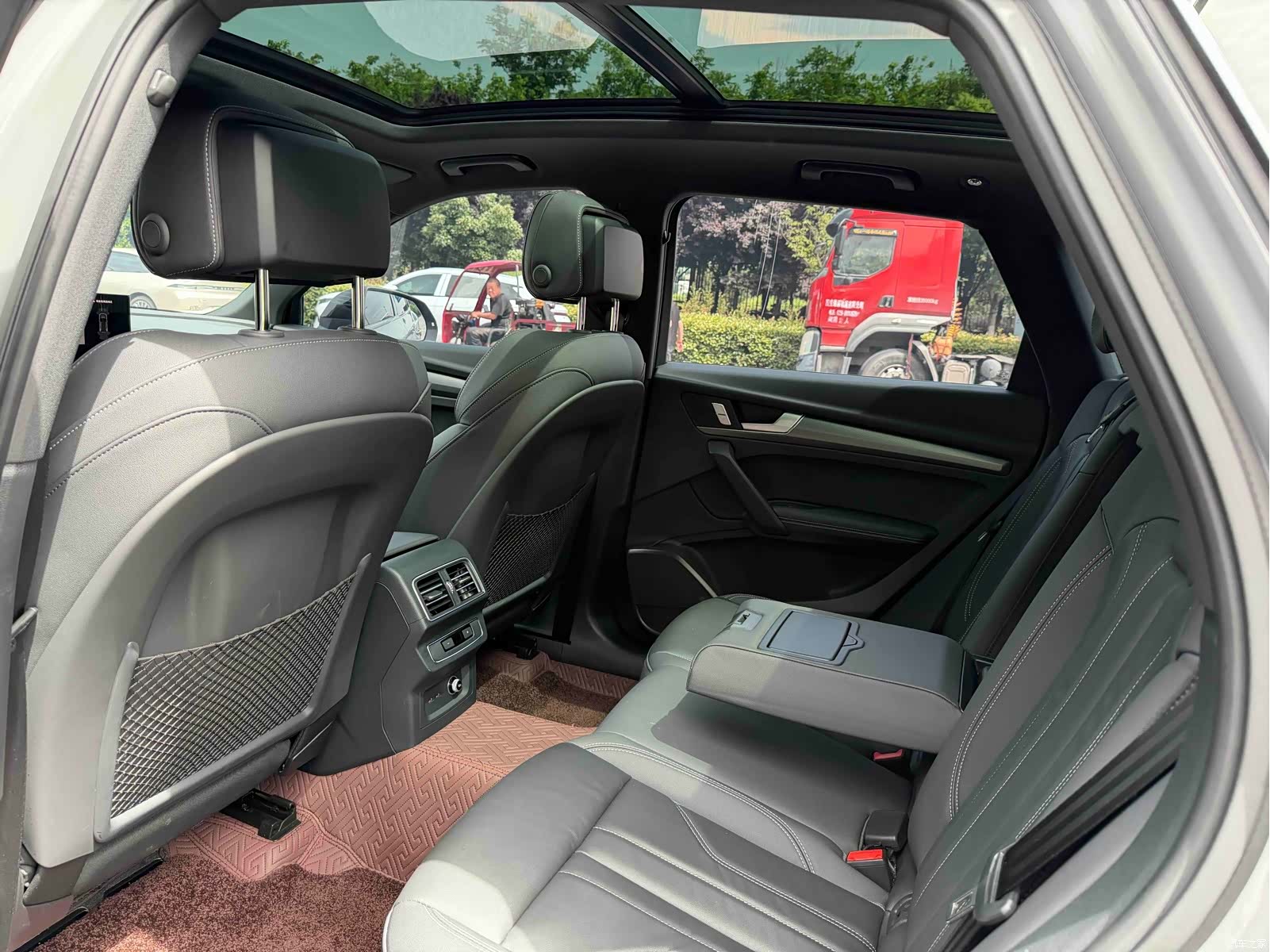 Audi Q5L, 2024 6