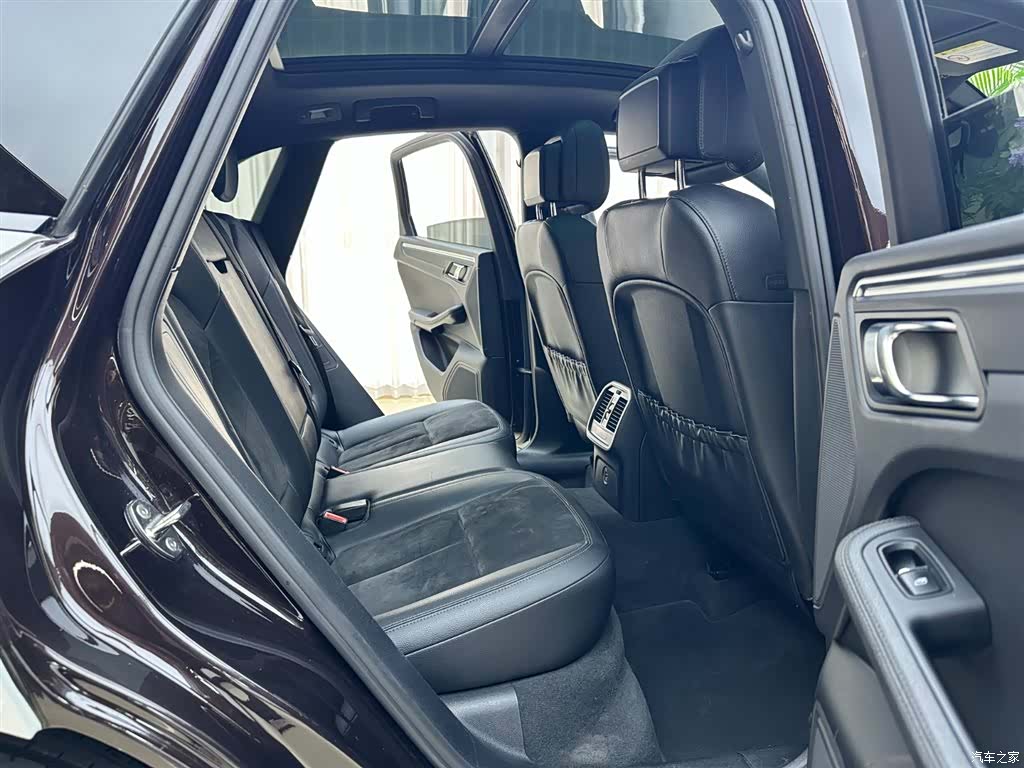 Porsche Macan, 2019 12