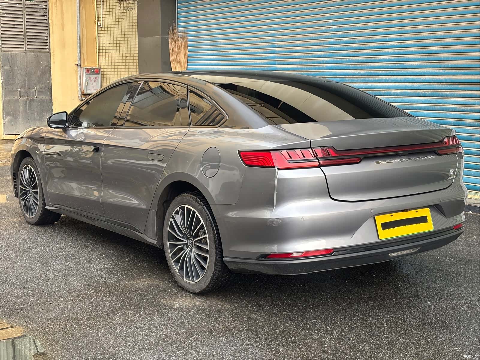 BYD Han, 2022 4