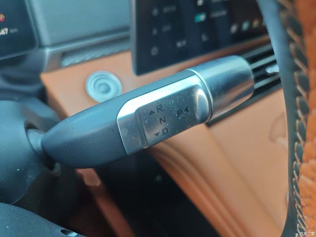 Jetour L7, 2025 7