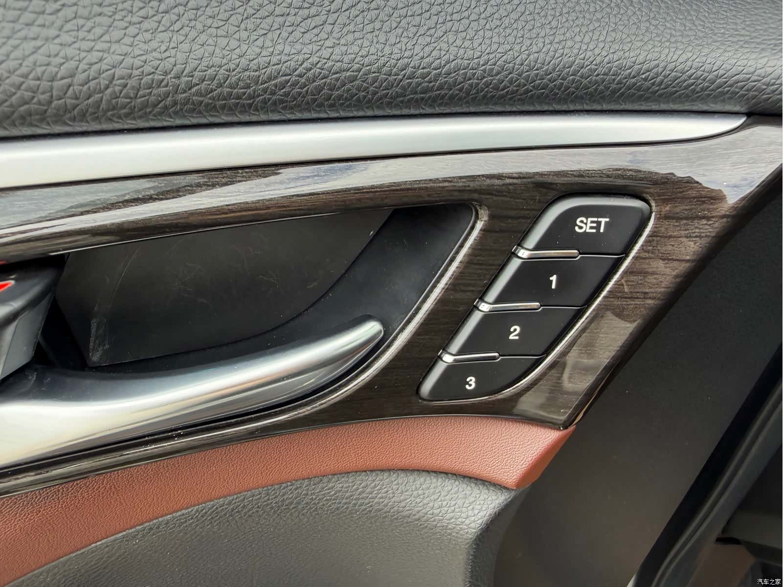 Trumpchi GS8, 2017 25