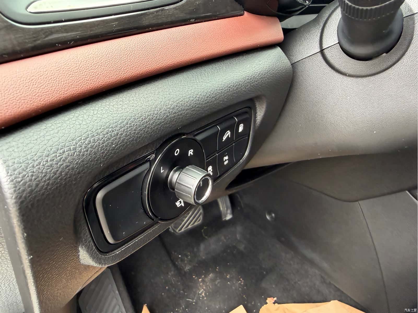 Trumpchi GS8, 2017 28