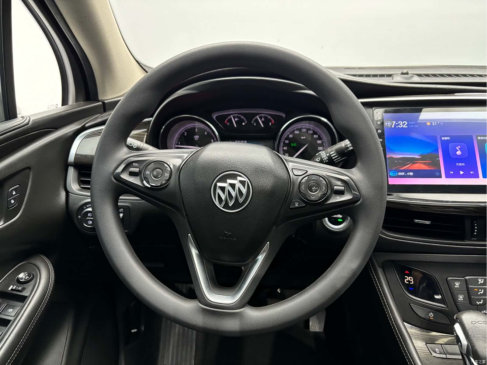 Buick Envision Plus, 2019 8