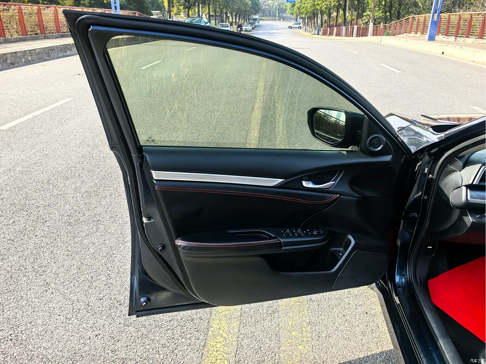 Honda Civic, 2018 13