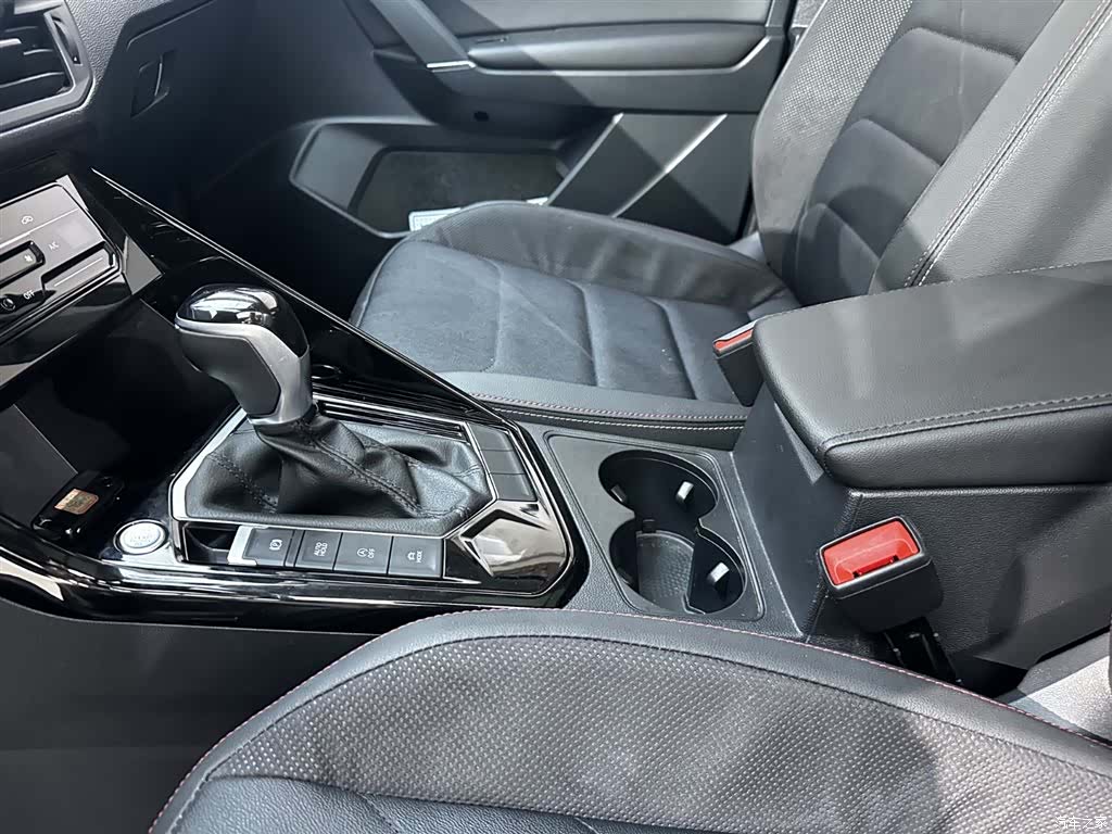 Volkswagen Tayron, 2022 14