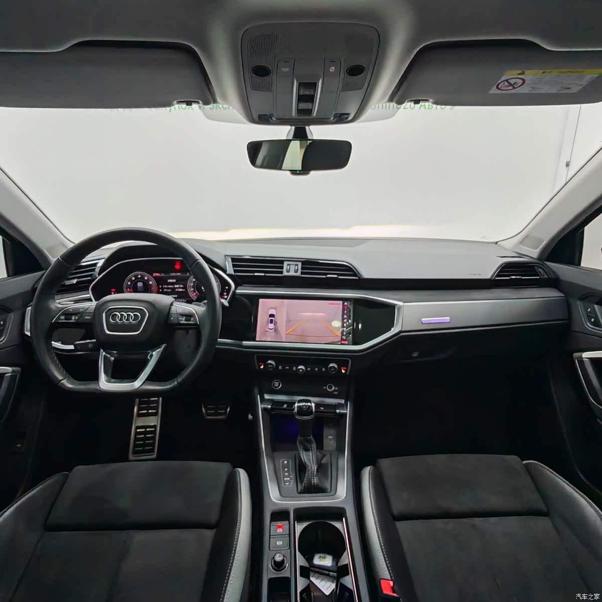 Audi Q3, 2023 12