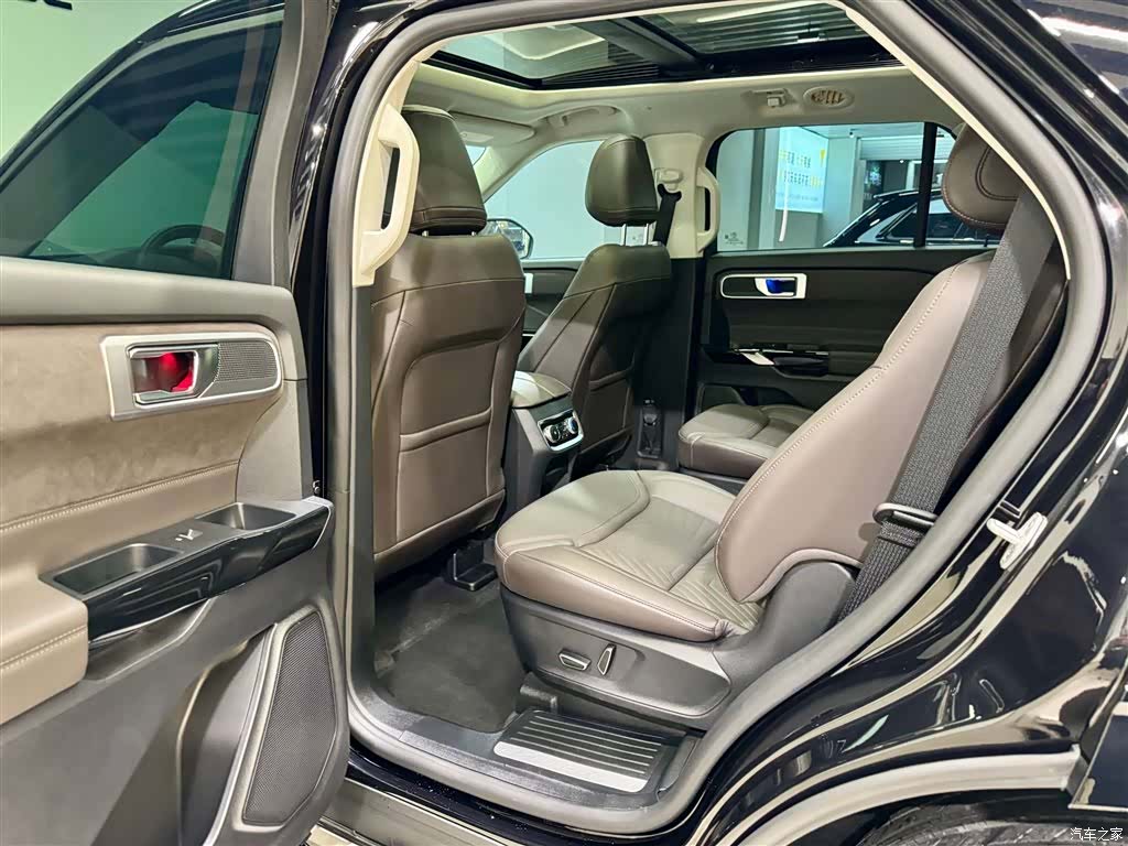 Ford Explorer, 2025 25