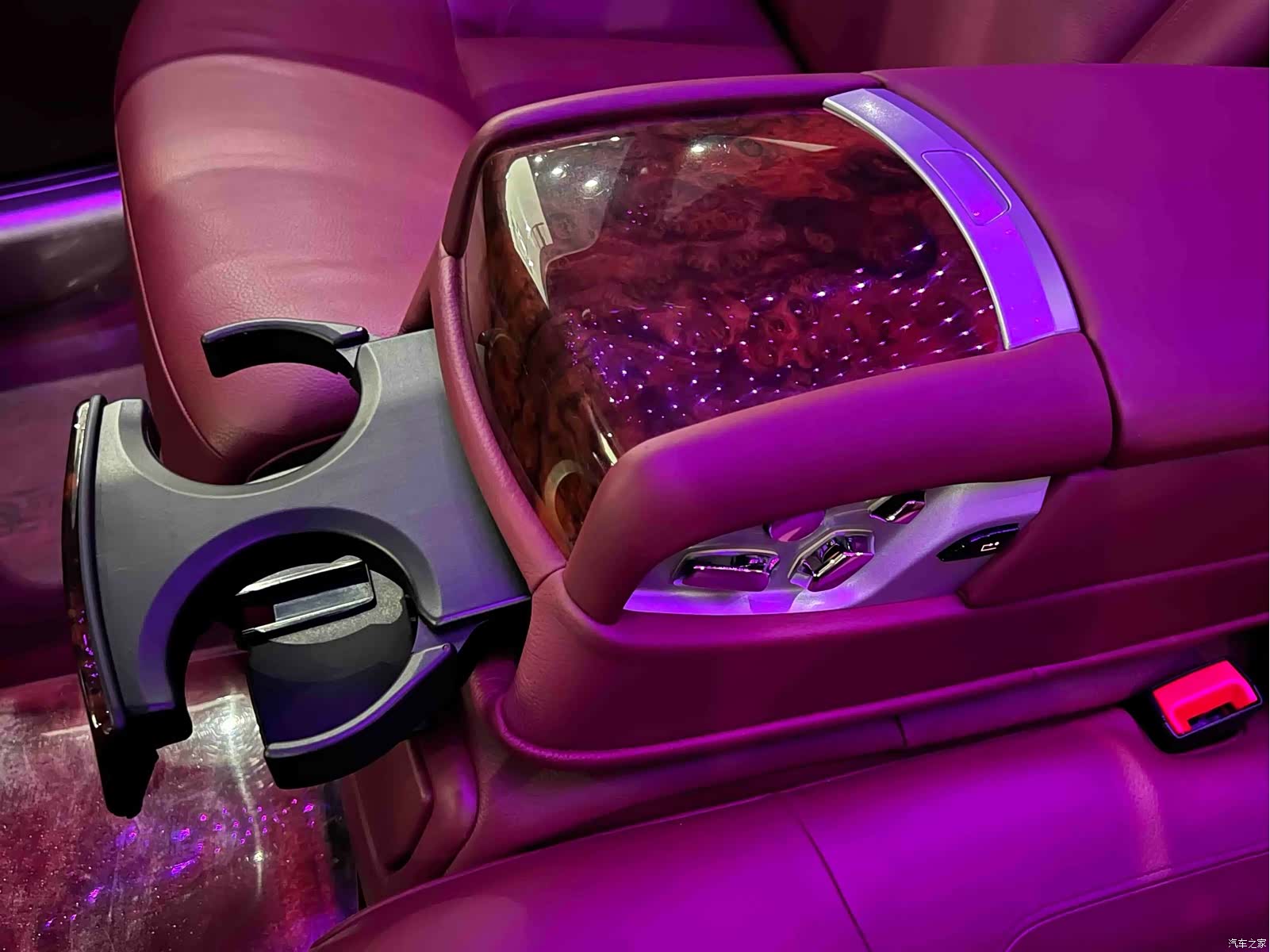Rolls-Royce Ghost, 2014 27