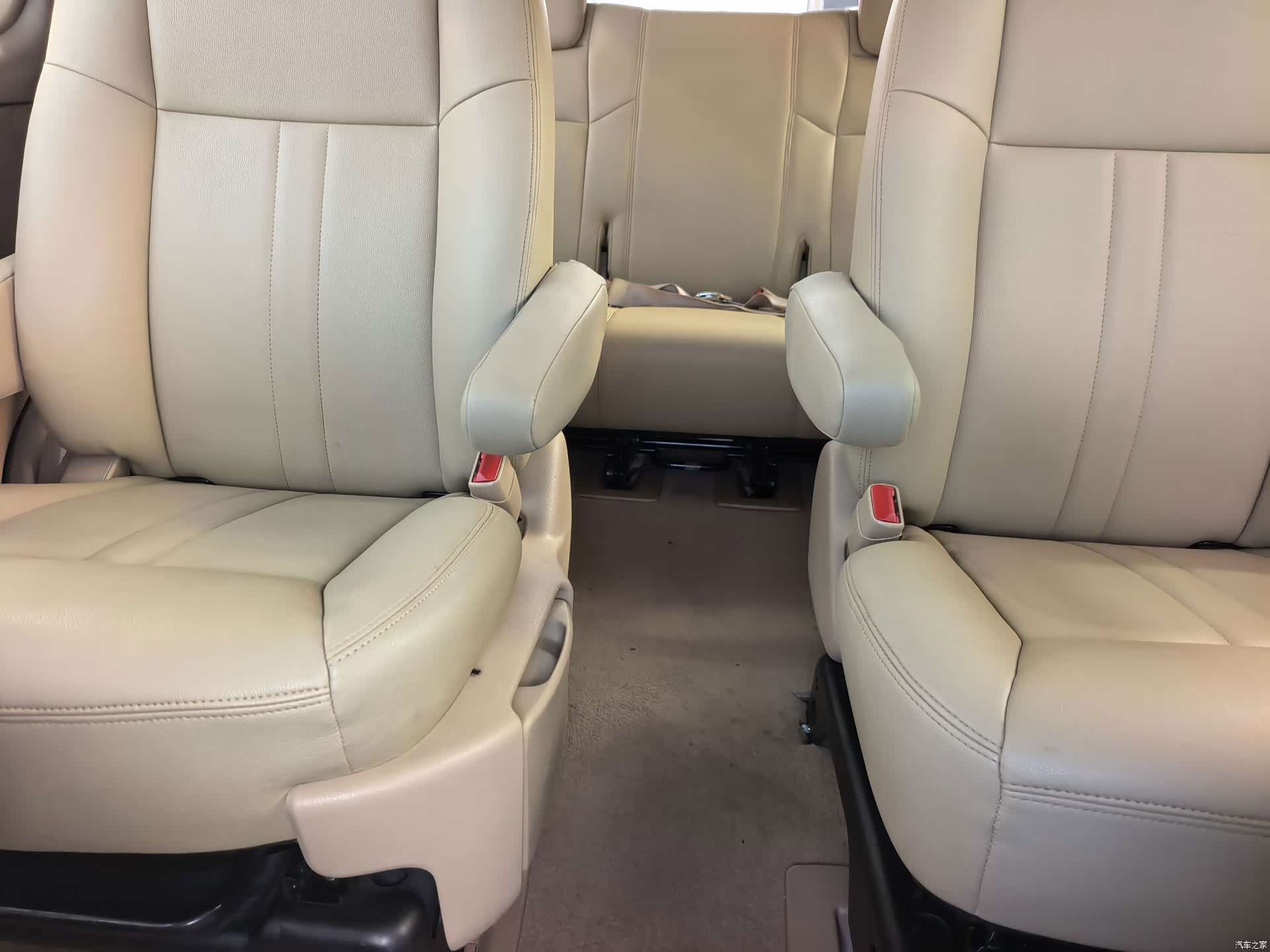 Buick GL8, 2013 15