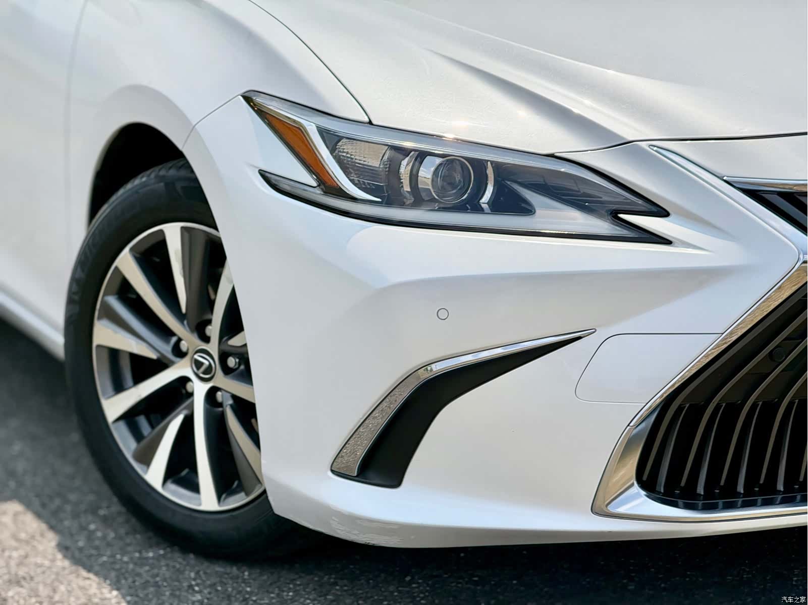 Lexus ES, 2018 20