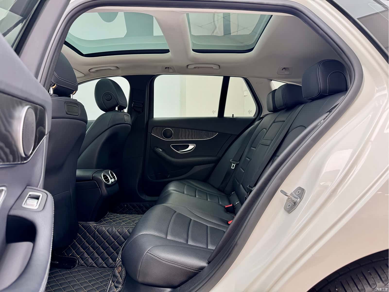 Mercedes-Benz C-Class, 2018 9