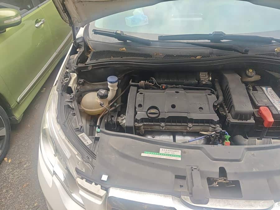 Peugeot 2008 2016, фото 20