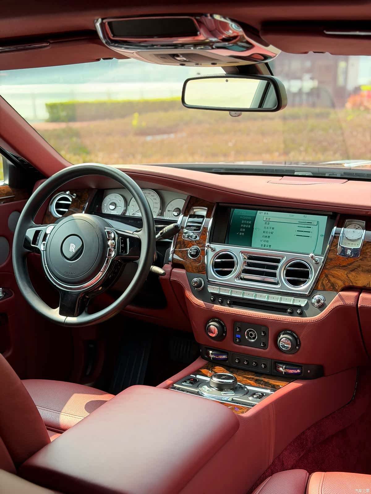 Rolls-Royce Ghost, 2016 19