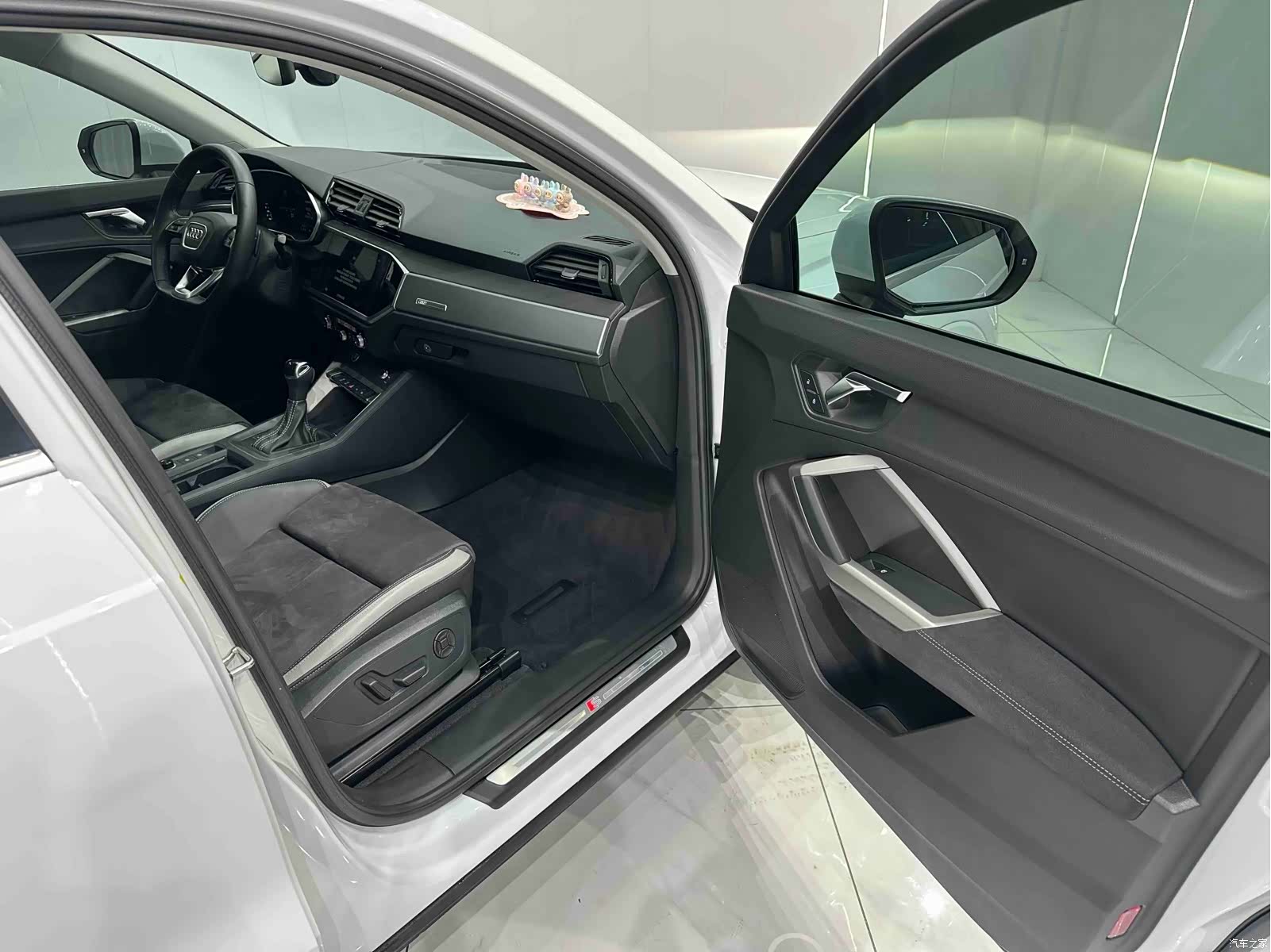 Audi Q3, 2022 19