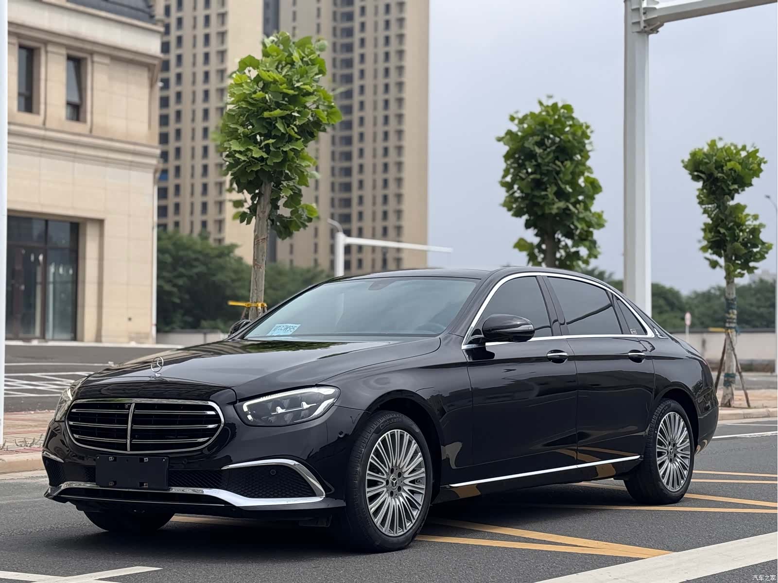Mercedes-Benz E-Class, 2021 1