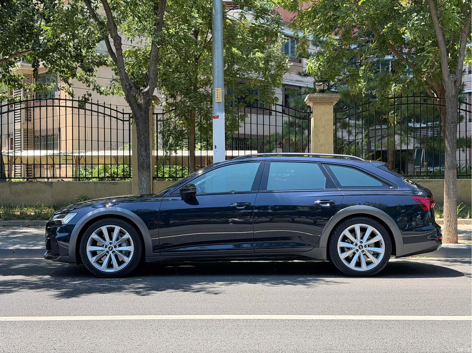 Audi A6, 2022 3