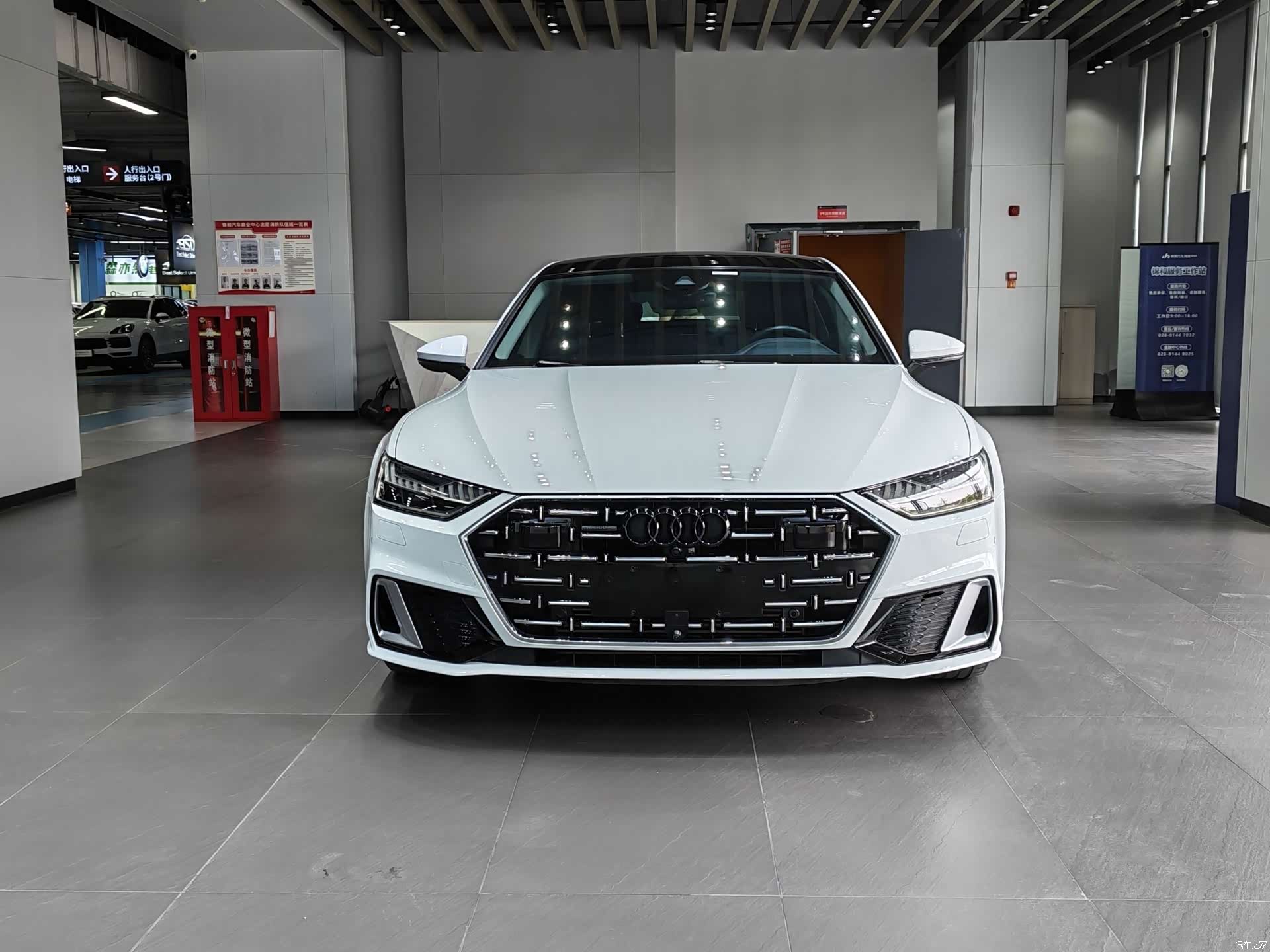 Audi A7L, 2022 2