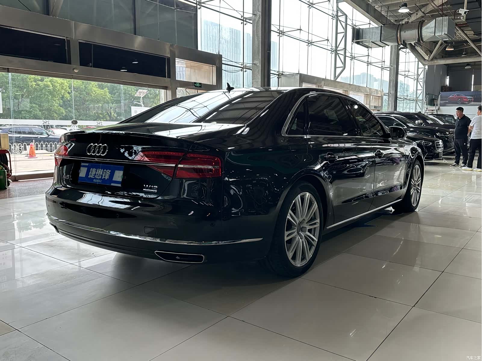 Audi A8L, 2015 4
