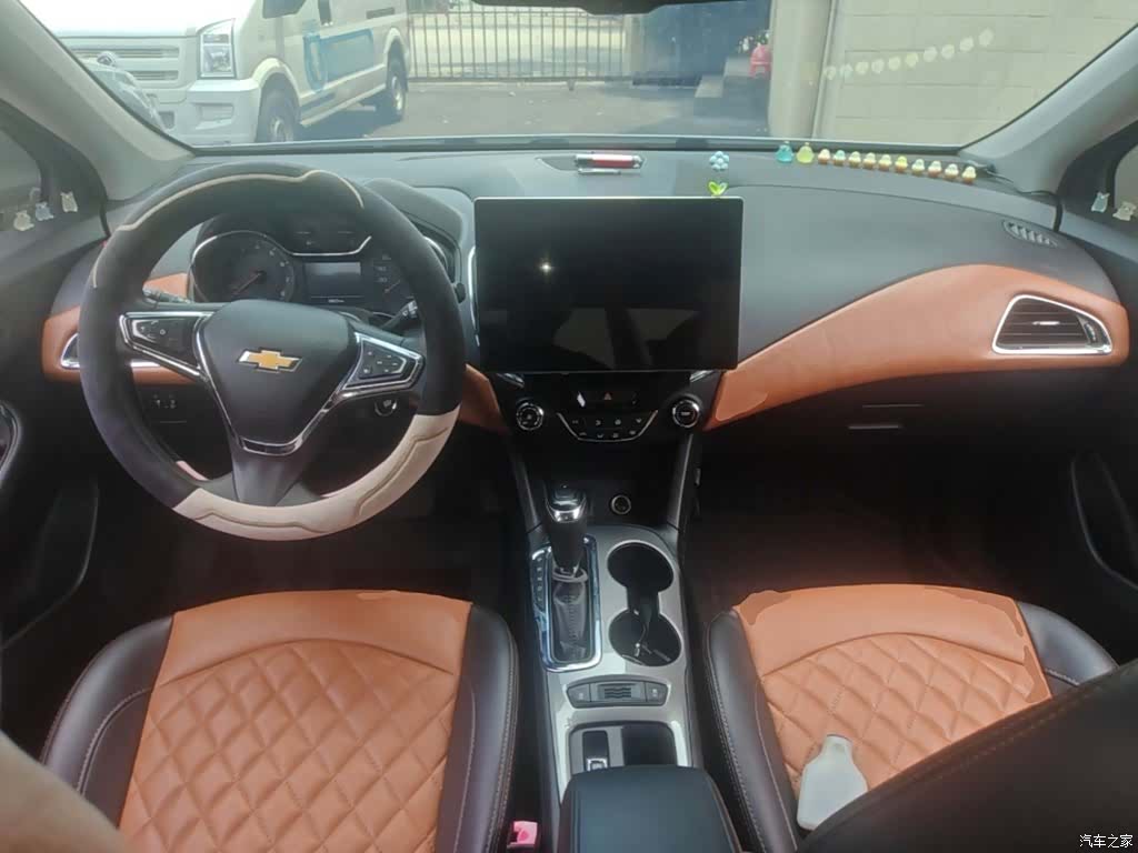 Chevrolet 320, 2017 10