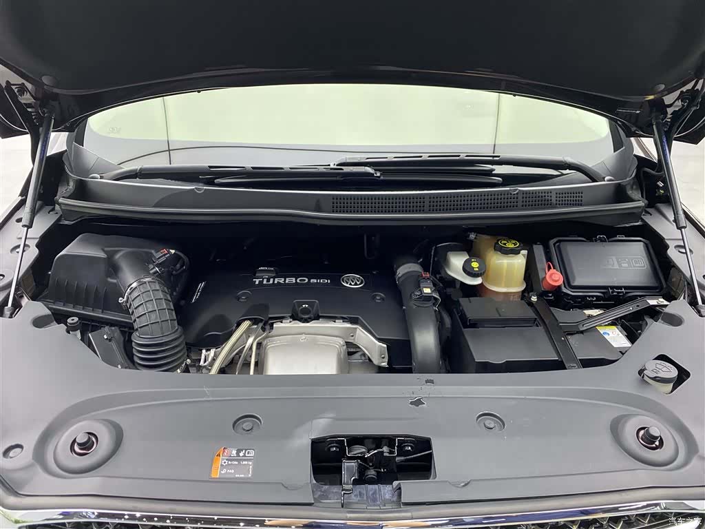 Buick GL8, 2019 24