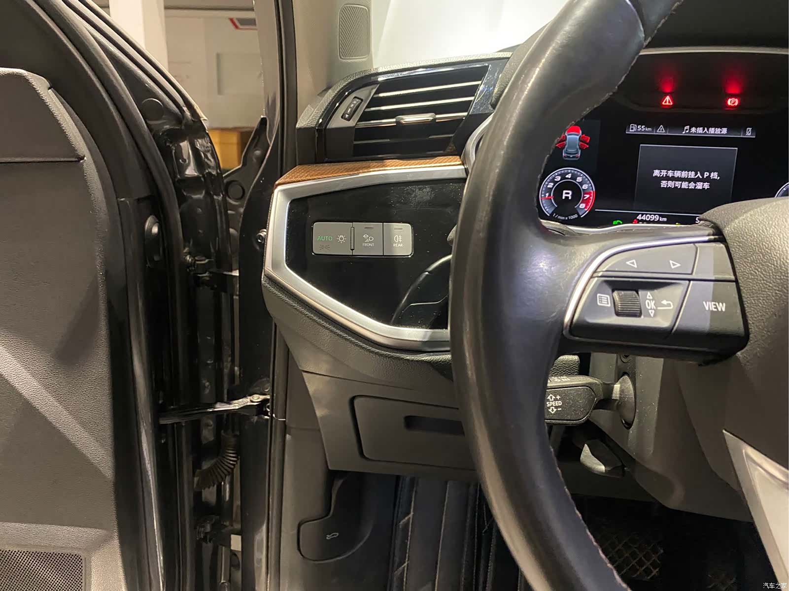 Audi Q3, 2023 11