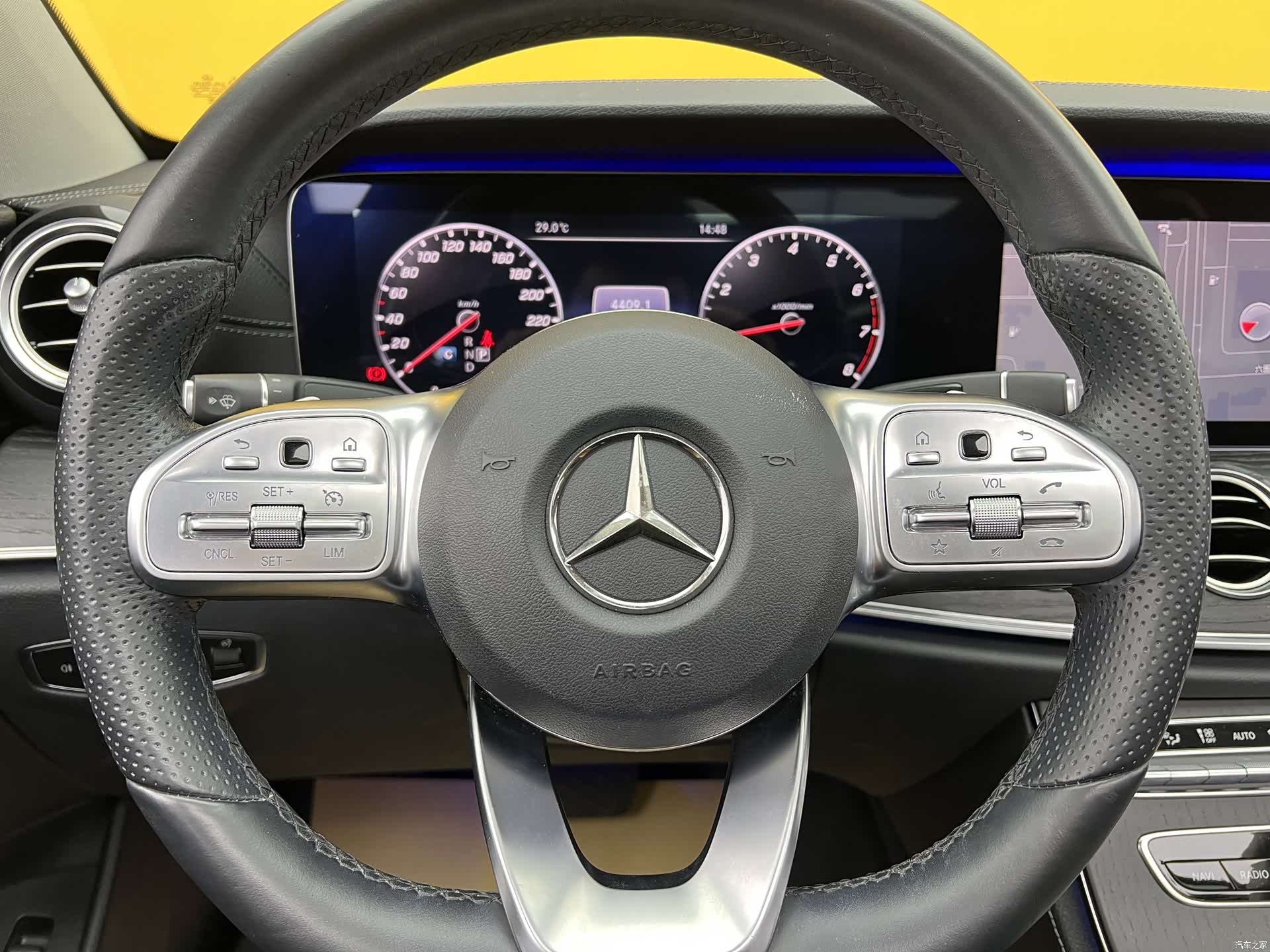 Mercedes-Benz E-Class, 2019 8