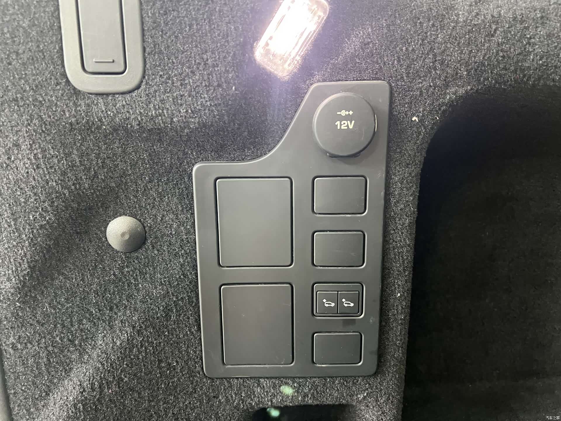 Land Rover Discovery, 2018 24