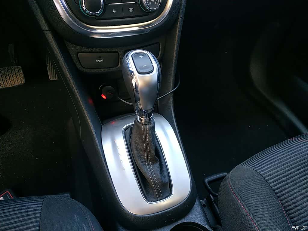 Buick Encore, 2015 6