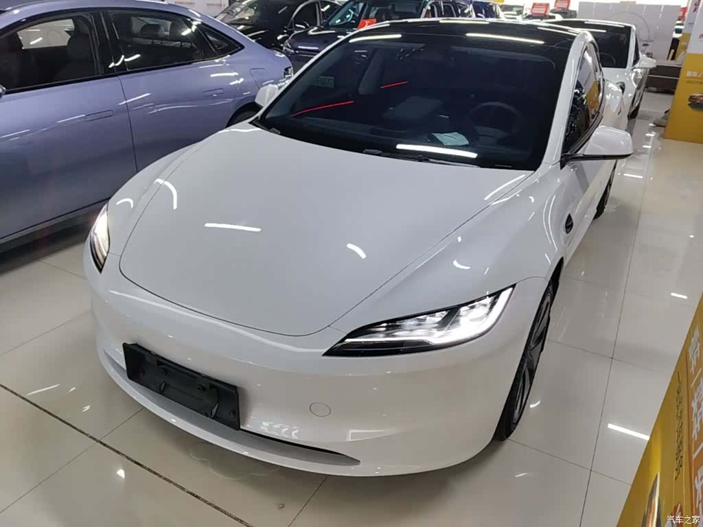 Tesla Model 3, 2024 1