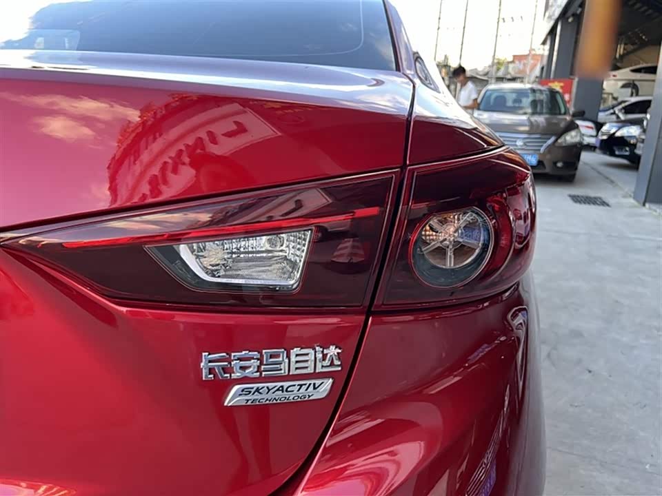Mazda 3 Angkesaila