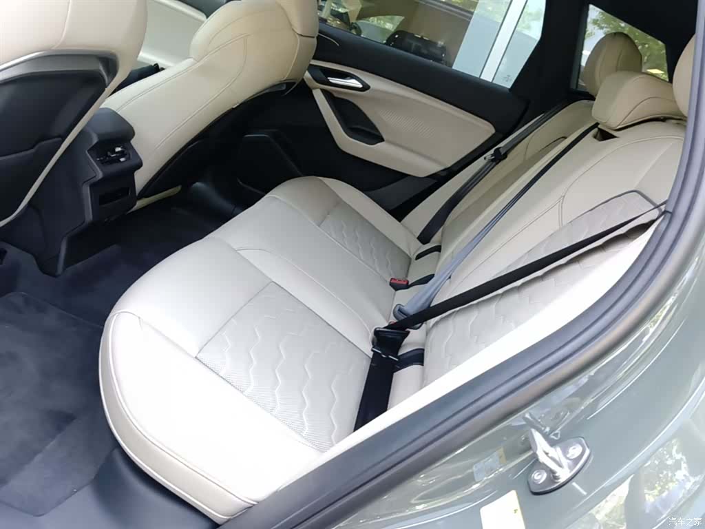 Audi e-tron, 2025 17