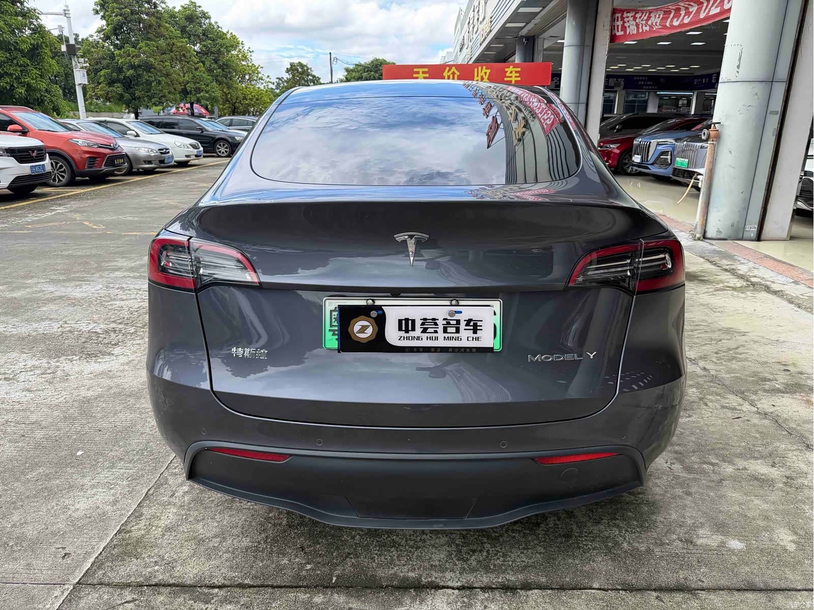 Tesla Model Y, 2021 все фото