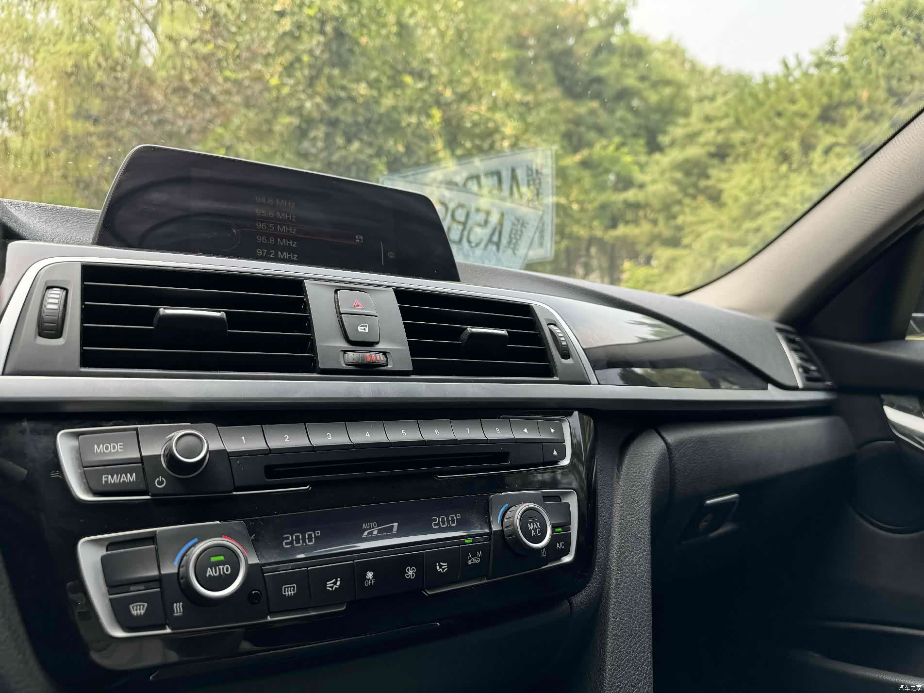 BMW 3 Series, 2017 все фото