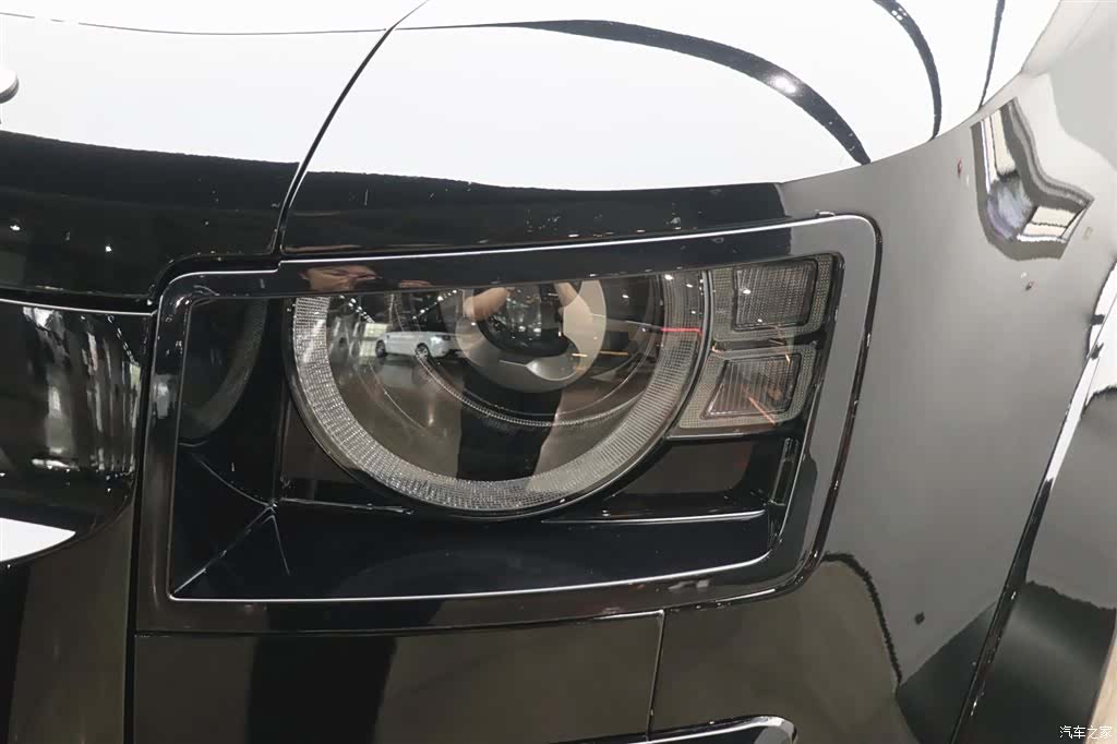 Land Rover Defender, 2021 27