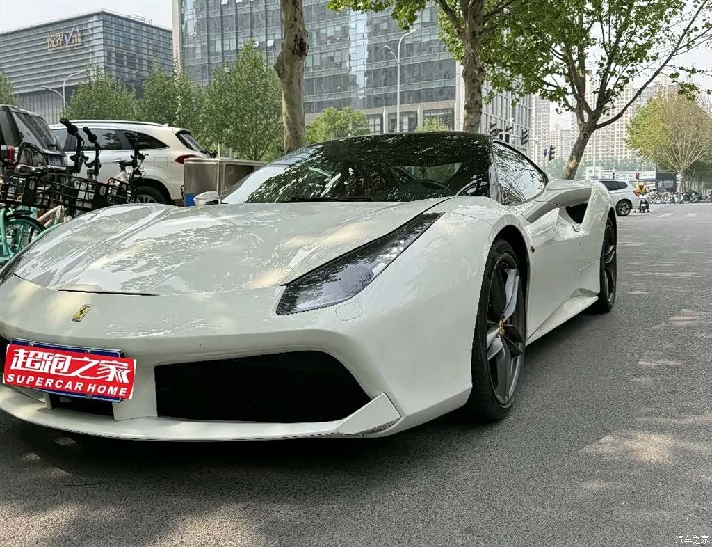 Ferrari 488, 2018 1