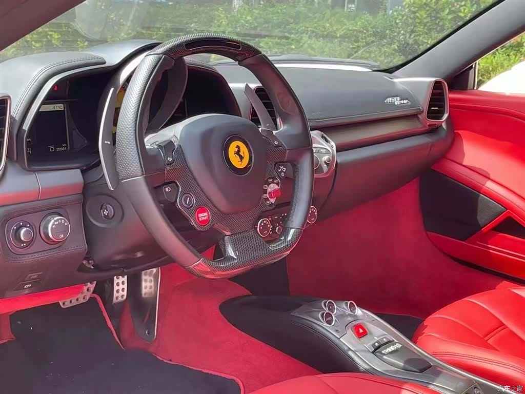 Ferrari 488, 2018 4