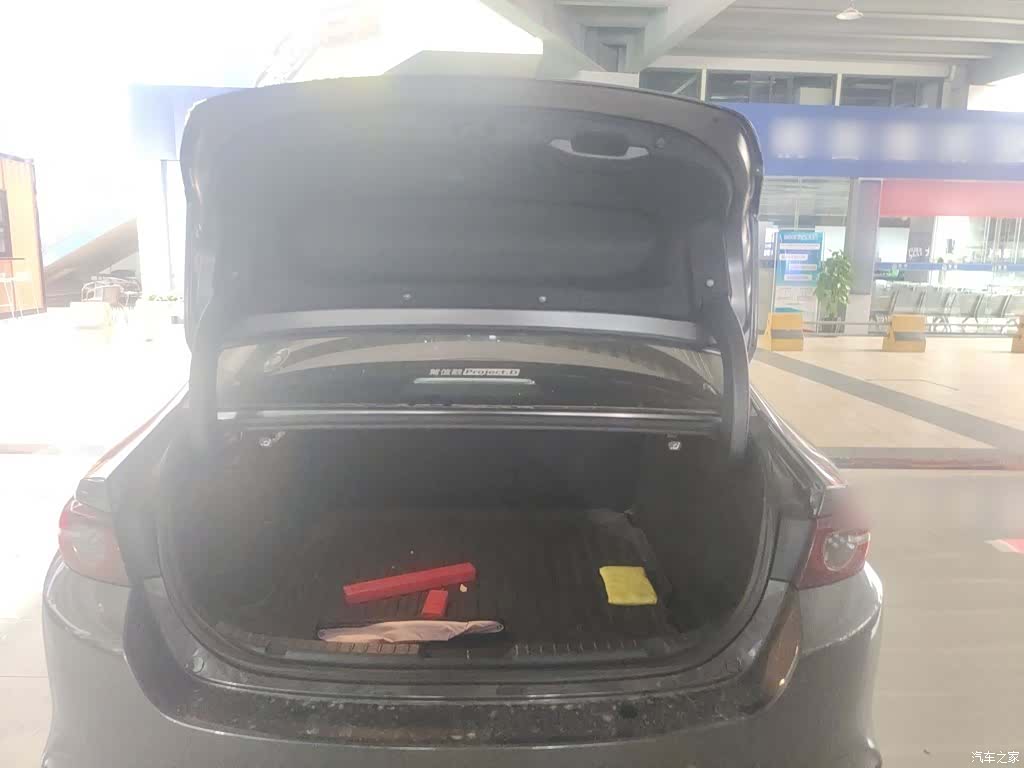 Mazda Mazda3, 2022 15