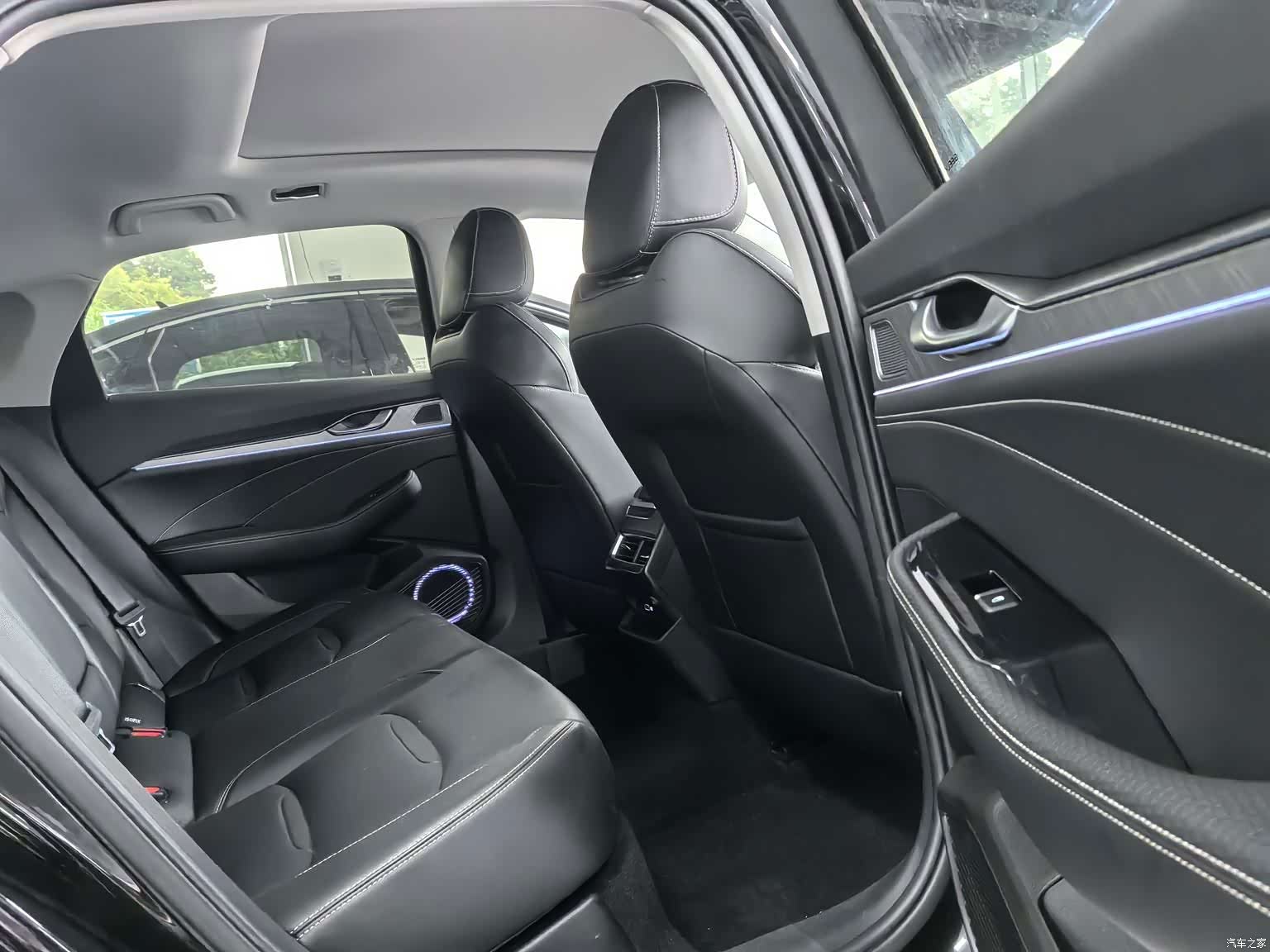 Geely Preface, 2022 14