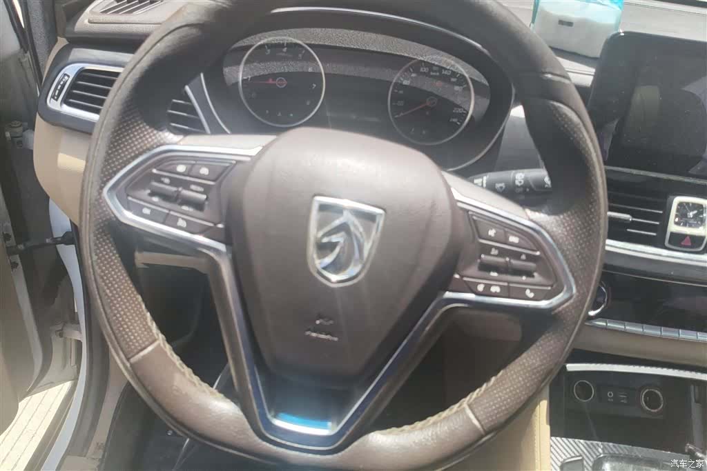 Wuling 730, 2018 15