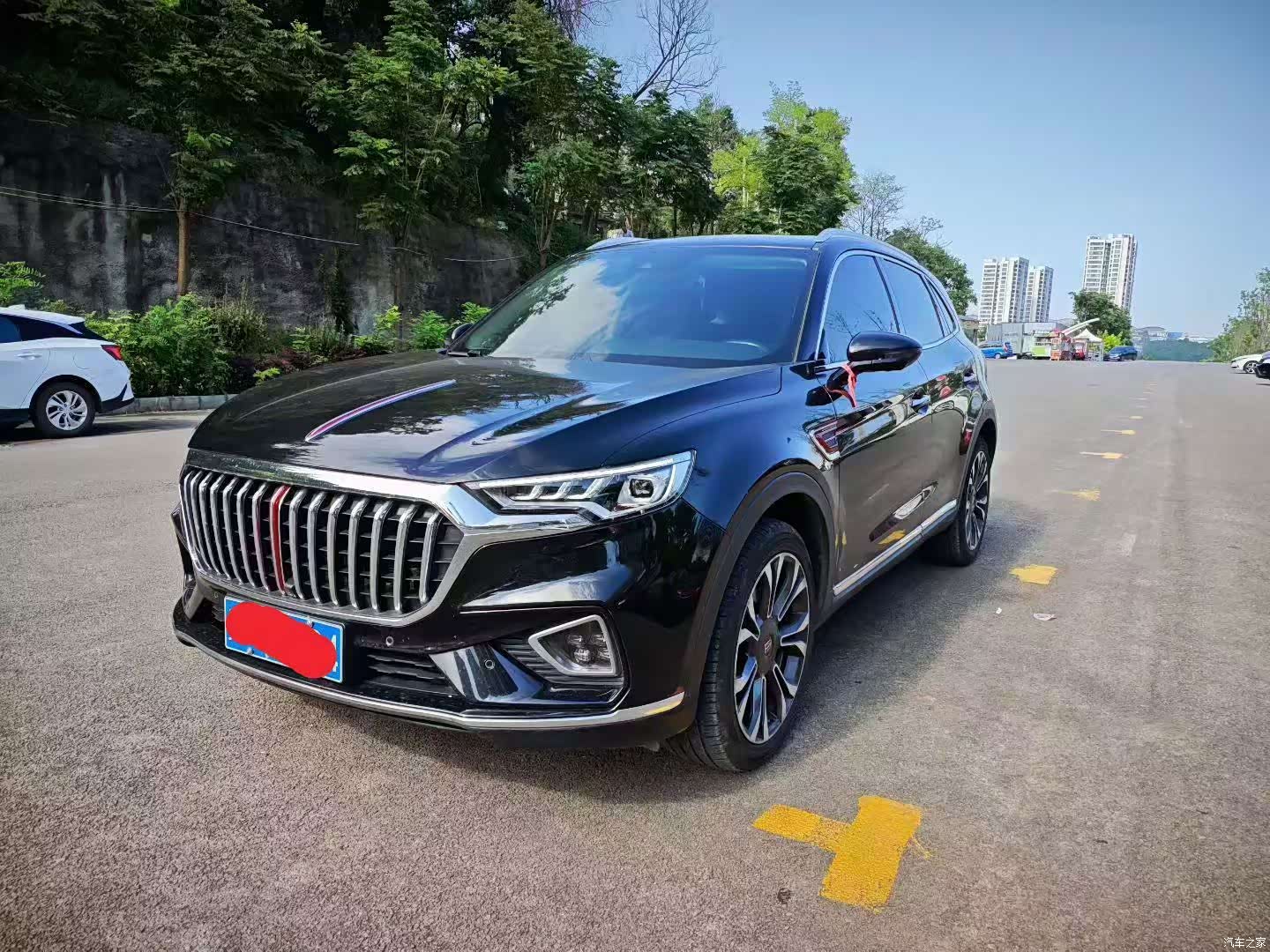 Hongqi HS5, 2020 1